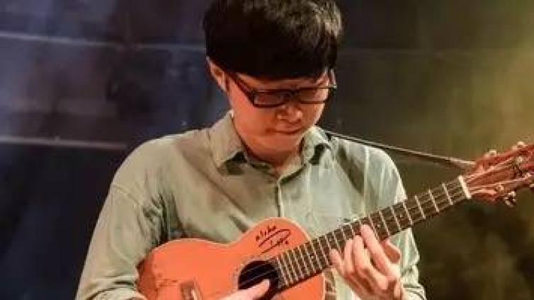 加上高难度右手技巧，让你的伴奏型更酷！| 崔骏尤克里里14